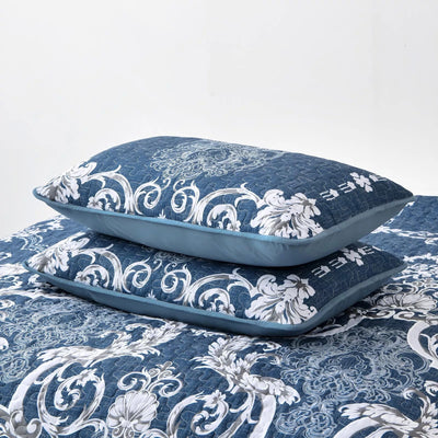 Alluring Quilted bedspread and pillowcovers set: Luxurious Bedroom Addition - Queen size